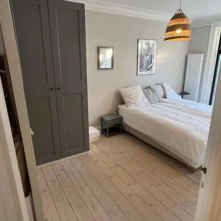 Apartment Solrig Pa Osterbro Med Altan *