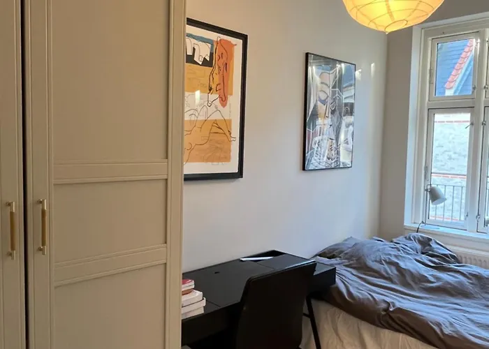 Solrig På østerbro Med Altan Lejlighed